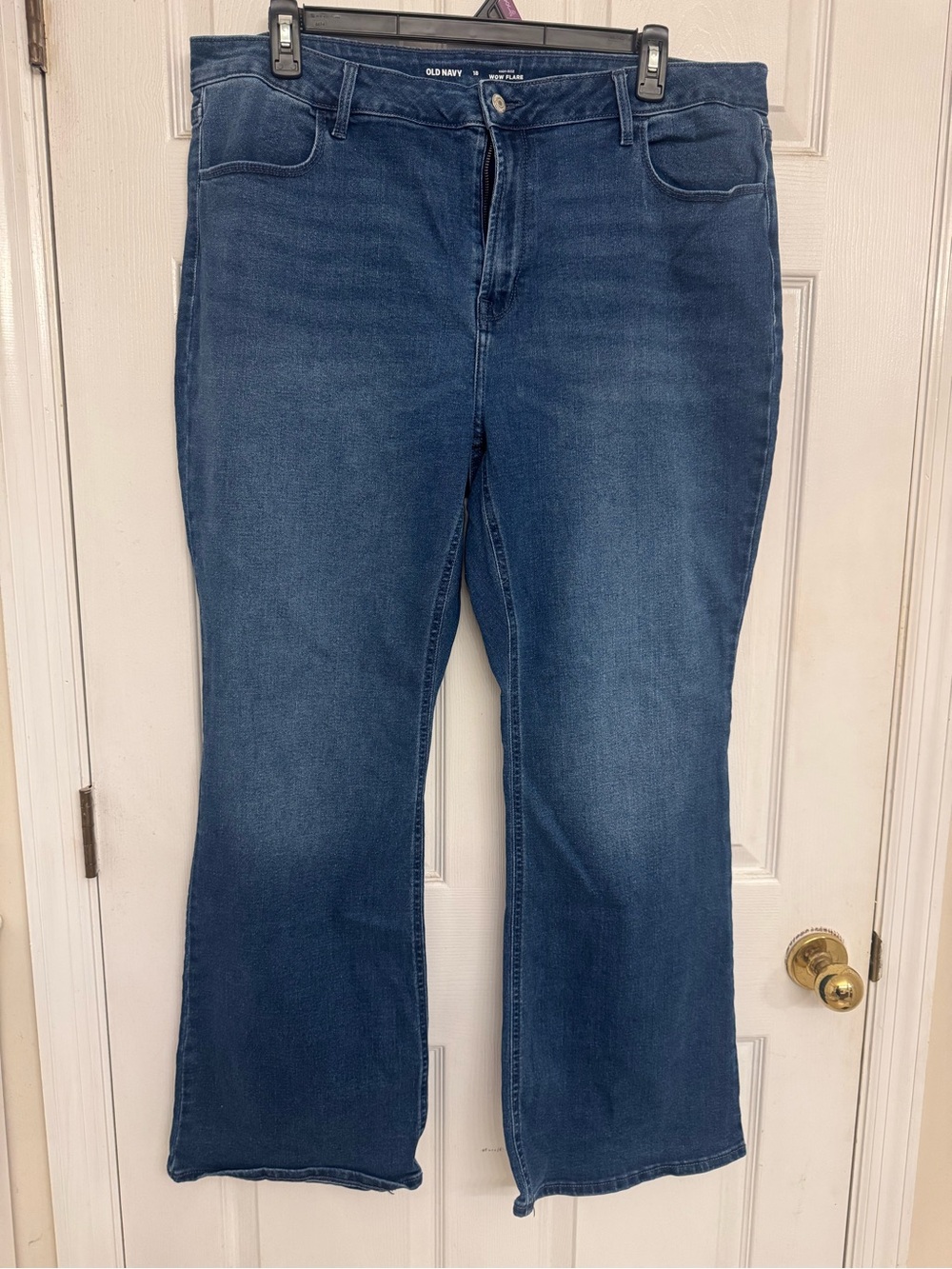 Old Navy High-Rise WOW Flare Jeans | Size 18 | Medium Wash